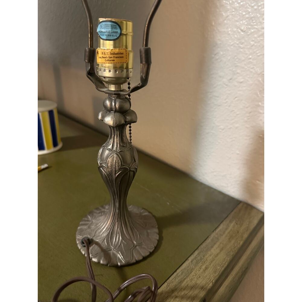 Victorian metal lamp art deco small romantic baroque French scrolling decor dark - Picture 4 of 9